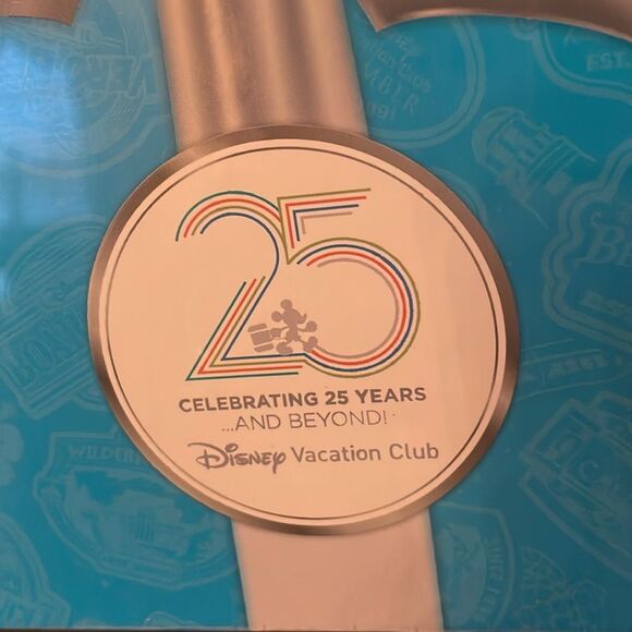 Disney Vacation Club The Game of Life created 4 DVC members 25 year anniversary - Picture 2 of 10